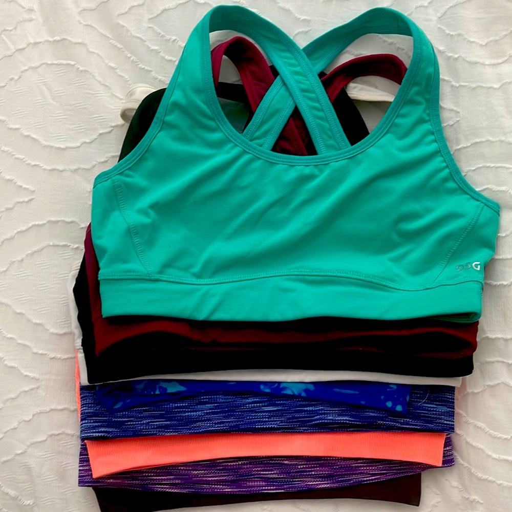 SPORTS BRAS